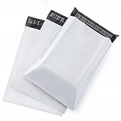 kurer bag post hvit degradering